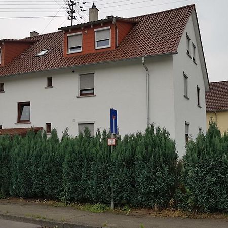 Outletcity Ferienwohnung Apartment 2 Metzingen  Exteriör bild
